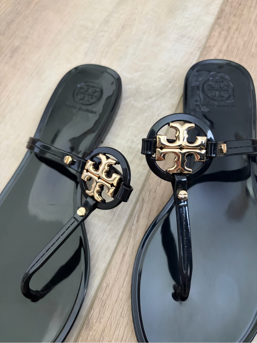 HOST PICK!! ✨ Tory Burch Jelly sandals - Picture 2 of 5
